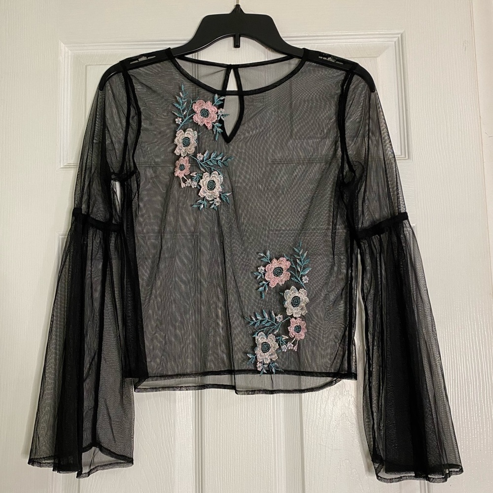 mesh shirt size medium